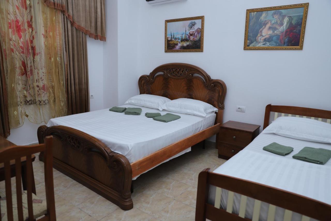 Hanna'S Hostel Берат Екстер'єр фото